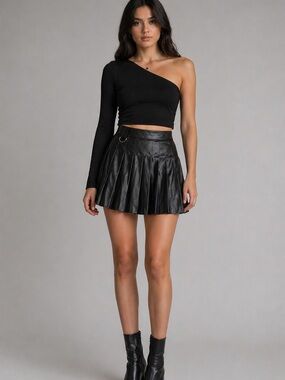 Streetwear Society Faux Leather Pleated Mini Skirt